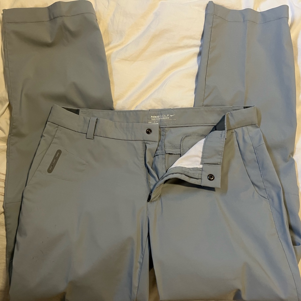 Nike golf. Tour performance pants. 34x32.